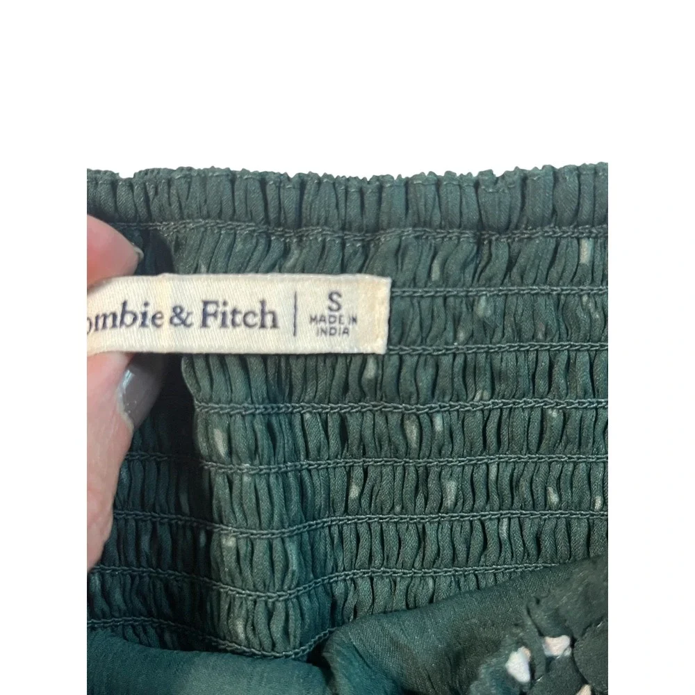 Abercrombie & Fitch Women's‎ Green Polka Dot Blouse Smocked Puff Sleeve Top S